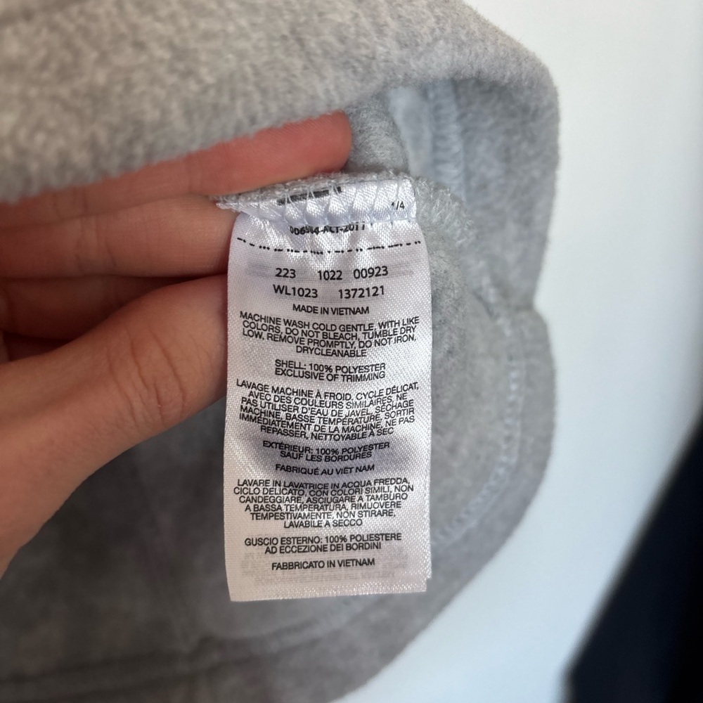 Columbia Grey Fleece Full Zip Vest Women’s Size XL | Cozy Outdoor Layer - Picture 4 of 9